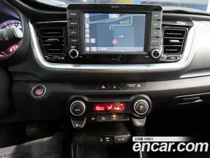 Kia Stonic, 2020 — миниатюра 12