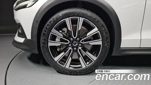 Volvo V60, 2024 — миниатюра 4