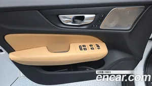 Volvo V60, 2024 — миниатюра 13