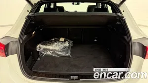 Mercedes-Benz EQA, 2025 — миниатюра 11