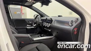 Mercedes-Benz EQA, 2025 — миниатюра 16
