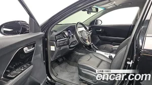 Kia Niro, 2021 — миниатюра 13