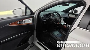 Lincoln MKX, 2017 — миниатюра 10
