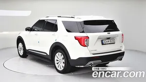 Ford Explorer, 2022 — миниатюра 2