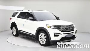 Ford Explorer, 2022 — миниатюра 3