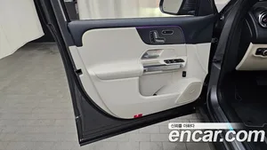 Mercedes-Benz EQB, 2025 — миниатюра 13