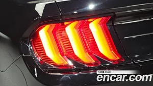 Ford Mustang, 2023 — миниатюра 8
