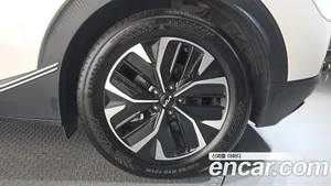 Kia EV6, 2022 — миниатюра 7
