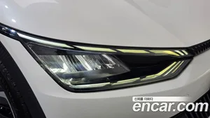 Kia EV6, 2022 — миниатюра 8