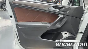 Volkswagen Tiguan, 2023 — миниатюра 30