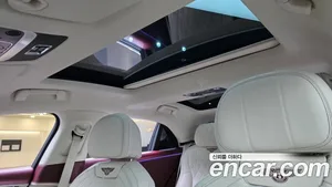 Bentley Flying Spur, 2023 — миниатюра 18