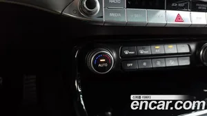 Kia Stinger, 2017 — миниатюра 26