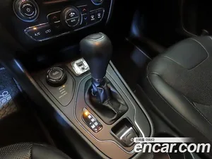 Jeep Cherokee, 2019 — миниатюра 12