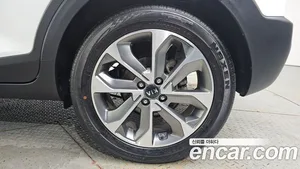 Kia Stonic, 2018 — миниатюра 7