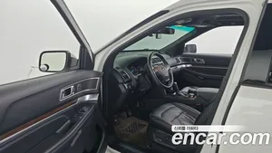 Ford Explorer, 2017 — миниатюра 10