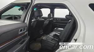 Ford Explorer, 2017 — миниатюра 12