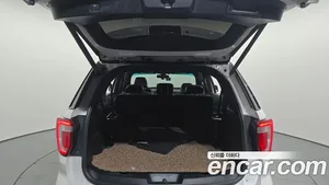 Ford Explorer, 2017 — миниатюра 20