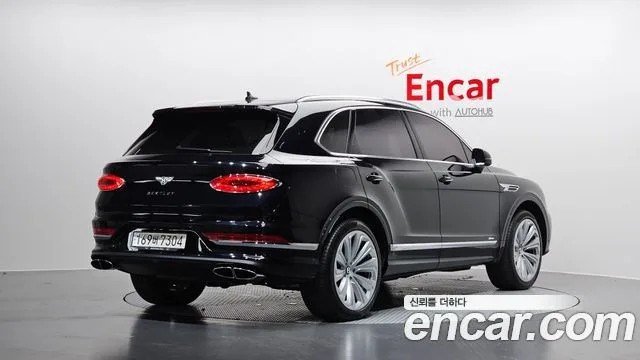 Bentley Bentayga, 2023 — фото автомобиля из Кореи