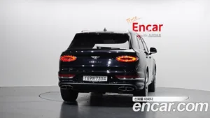Bentley Bentayga, 2023 — миниатюра 3