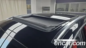 Bentley Bentayga, 2023 — миниатюра 21