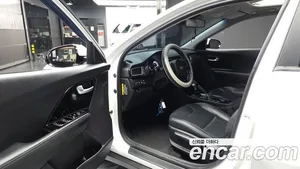 Kia Niro, 2016 — миниатюра 10