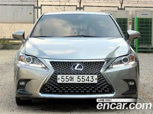 Lexus CT200h, 2017 — миниатюра 1