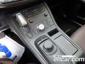 Lexus CT200h, 2017 — миниатюра 10