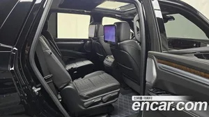 Cadillac Escalade, 2025 — миниатюра 16