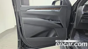 Cadillac Escalade, 2025 — миниатюра 13