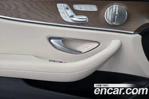 Mercedes-Benz E-Class, 2021 — миниатюра 15