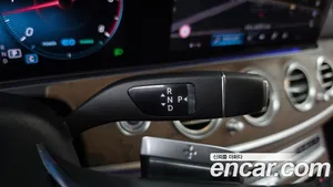 Mercedes-Benz E-Class, 2023 — миниатюра 9