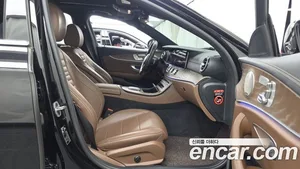 Mercedes-Benz E-Class, 2023 — миниатюра 11