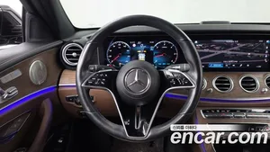 Mercedes-Benz E-Class, 2023 — миниатюра 13