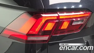 Volkswagen Tiguan, 2022 — миниатюра 9