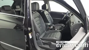 Volkswagen Tiguan, 2022 — миниатюра 16