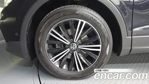 Volkswagen Tiguan, 2021 — миниатюра 5