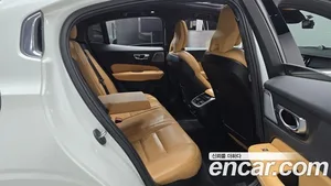Volvo S60, 2023 — миниатюра 17