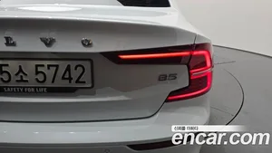 Volvo S60, 2023 — миниатюра 9