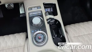 Genesis GV70, 2023 — миниатюра 12