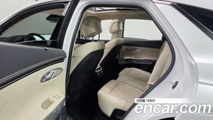 Genesis GV70, 2023 — миниатюра 17