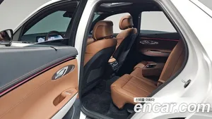 Genesis GV70, 2025 — миниатюра 17
