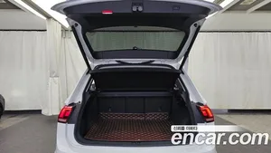 Volkswagen Tiguan, 2022 — миниатюра 26