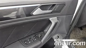 Volkswagen Tiguan, 2022 — миниатюра 31