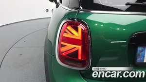 Mini Cooper, 2021 — миниатюра 8