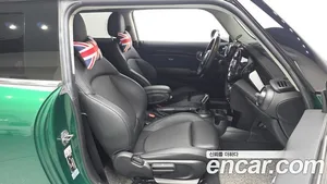 Mini Cooper, 2021 — миниатюра 15