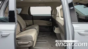 Kia Carnival, 2025 — миниатюра 17