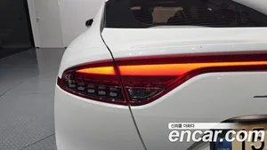 Kia Stinger, 2022 — миниатюра 8