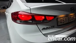 Hyundai Avante, 2017 — миниатюра 9