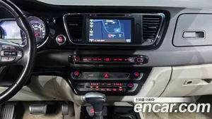 Kia Carnival, 2017 — миниатюра 14