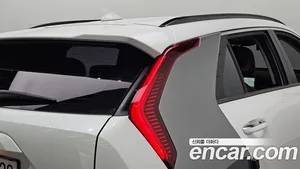 Kia Niro, 2022 — миниатюра 9